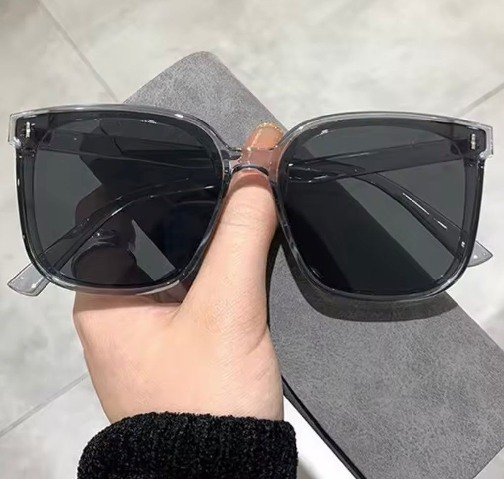 Vintage square women’s sunglasses