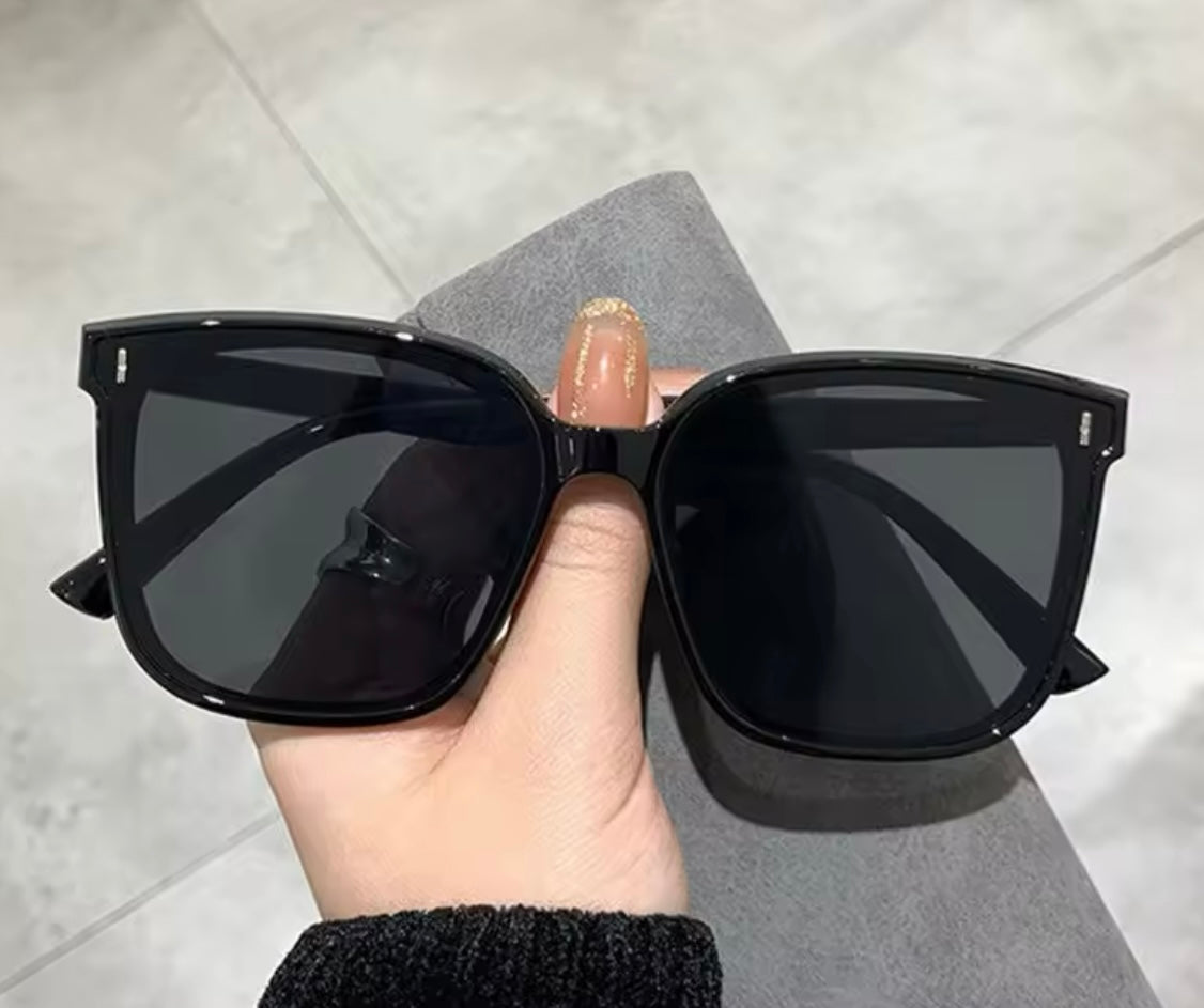 Vintage square women’s sunglasses